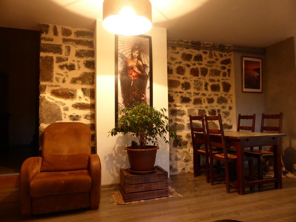 Auberge De La Loue Vodable Luaran gambar