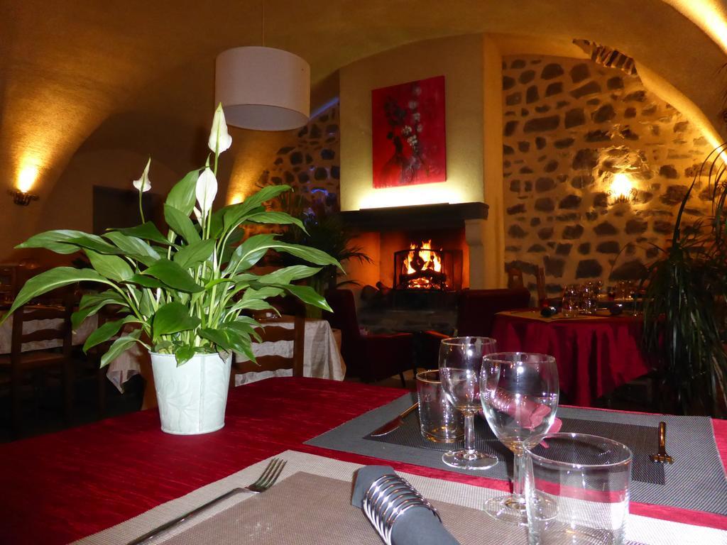 Auberge De La Loue Vodable Luaran gambar